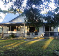 Arties Cottage Accommodation - eAccommodation