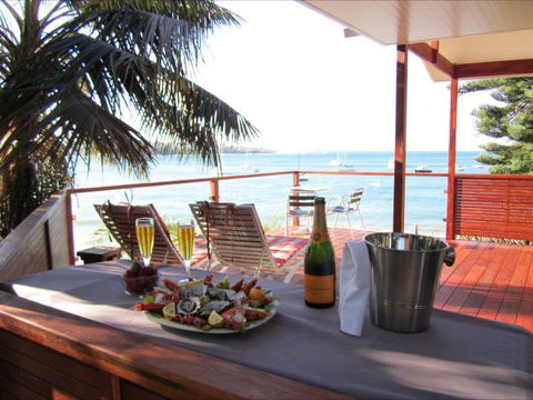 Bundeena Beach Hut - eAccommodation 0