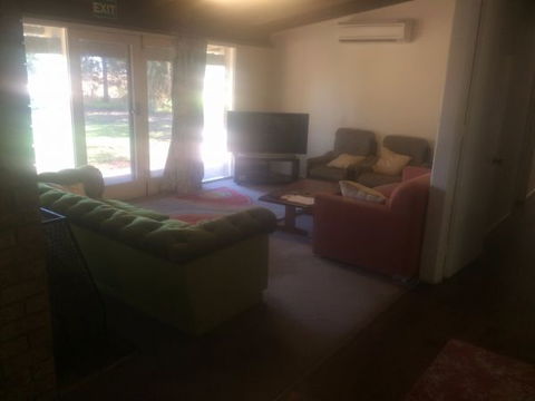 Coonara Farm Stay - eAccommodation 3