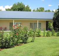 Cottonwoods Accommodation - eAccommodation