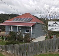 Derby Digs Cottage - eAccommodation