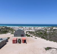 Fowlers Bay Beach House - eAccommodation