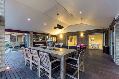 La Bella Vita - eAccommodation 5