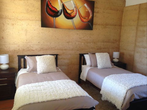 Muntiri Lodge Eco Retreat - eAccommodation 6