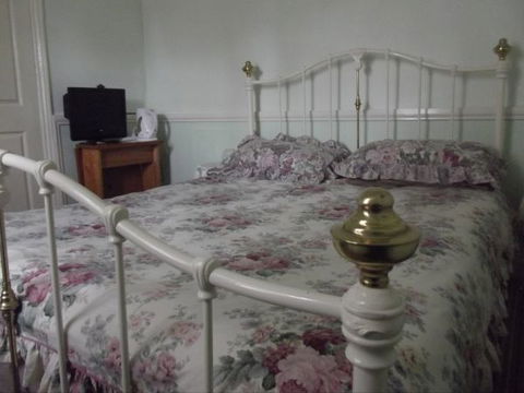 Olive Grove Retreat - eAccommodation 3