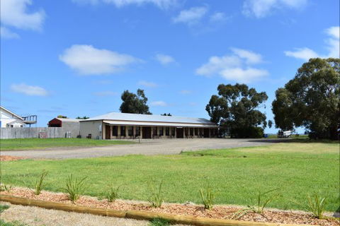 Port Albert Motel - eAccommodation 2