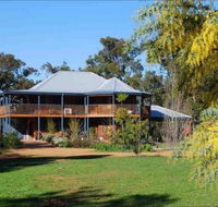 Riverwood Retreat - eAccommodation