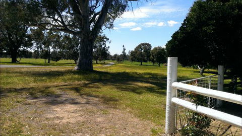 Rotherlea Lodge Farmstay BnB - eAccommodation 3