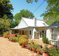 Sefton Cottage - eAccommodation