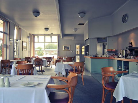 Sunrise Devonport - eAccommodation 4