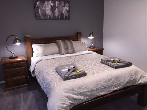 Swagman Homestead At Stockman's Ridge Wines - eAccommodation 5