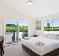 The Lakehouse at 201 - eAccommodation