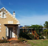 The Old Drik Drik Schoolhouse Retreat - eAccommodation