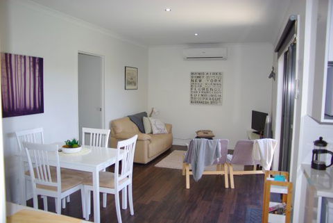 Yalooka Farm - eAccommodation 2