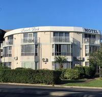 Beach Park Motel - eAccommodation