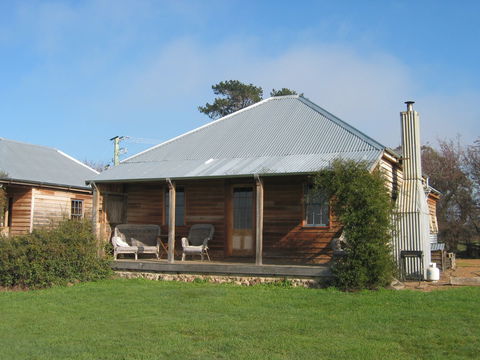 Brickendon Estate - eAccommodation 3