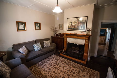 Brickendon Estate - eAccommodation 6