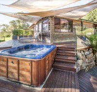 Coach House Hill Cottage - eAccommodation