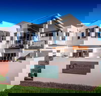 Escape at Nobbys - eAccommodation