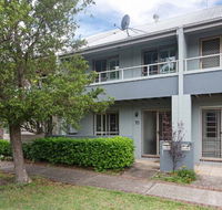 Honeysuckle Townhouses - eAccommodation