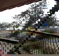 Millys  Moogerah - eAccommodation