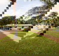 Montes Reef Resort - eAccommodation