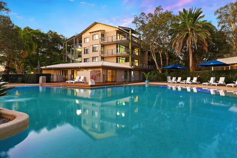 Ramada Resort By Wyndham Flynns Beach - eAccommodation 2