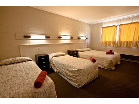 Snowy Mountains Resort - eAccommodation 8