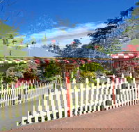 St Mounts Boutique Hotel - Garden Cottages and Trattoria Restaurant - eAccommodation