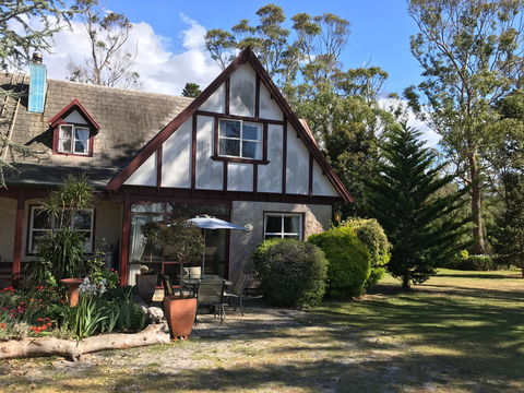 Swan Cove On Raymond Island - eAccommodation 0