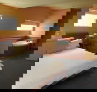 Waves Luxury Suites - eAccommodation