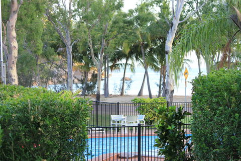 Arcadia Village Motel - eAccommodation 0