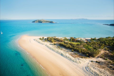 Great Keppel Island Hideaway - eAccommodation 0