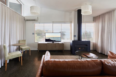Hotel Sorrento - eAccommodation 1