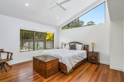 Lakeside Lodge Lake Cathie - eAccommodation 4