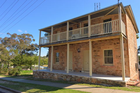 Loves Terrace - eAccommodation 0