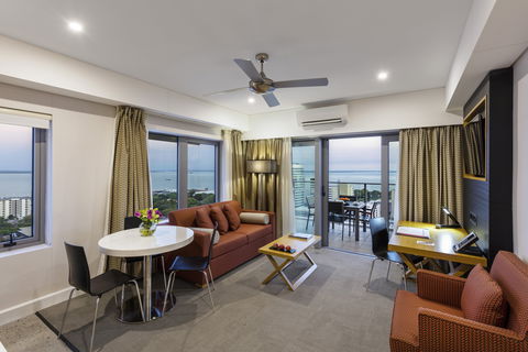 Oaks Elan Dawrin - eAccommodation 2