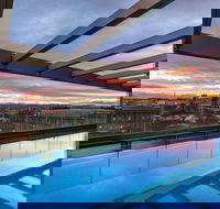 Oaks Brisbane Casino Towers Suites - eAccommodation