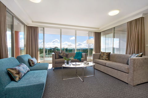 Pacific Suites Canberra - eAccommodation 2