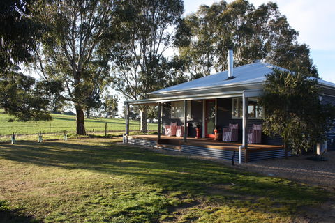 Rabbiters Hut - eAccommodation 0