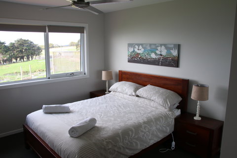 Seaside Farm Retreat - eAccommodation 2