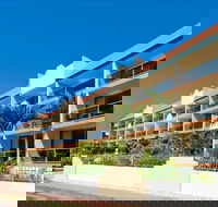 Shelly Bay Resort - eAccommodation