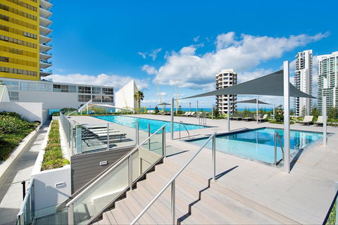 ULTIQA Air On Broadbeach - eAccommodation 1