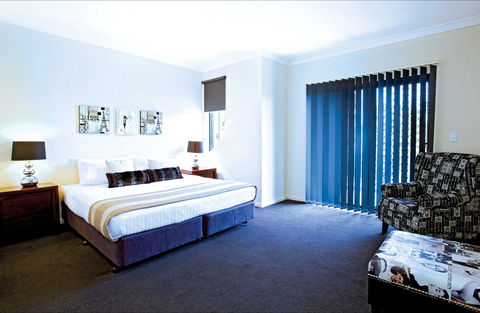 Astina Central Apartments - eAccommodation 1