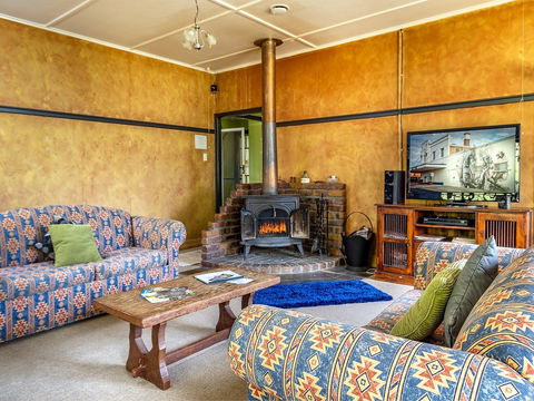 A Stanthorpe Getaway - eAccommodation 2