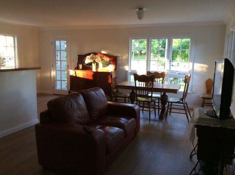 Cairnie Country Cottage - eAccommodation 1