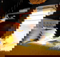 Compass Hut - eAccommodation