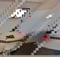 Dartmouth Motor Inn - eAccommodation