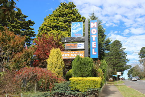 High Mountains Motor Inn - eAccommodation 0