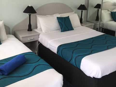 High Mountains Motor Inn - eAccommodation 2